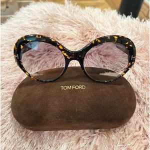 Tom Ford 56mm Oversized Sunglasses